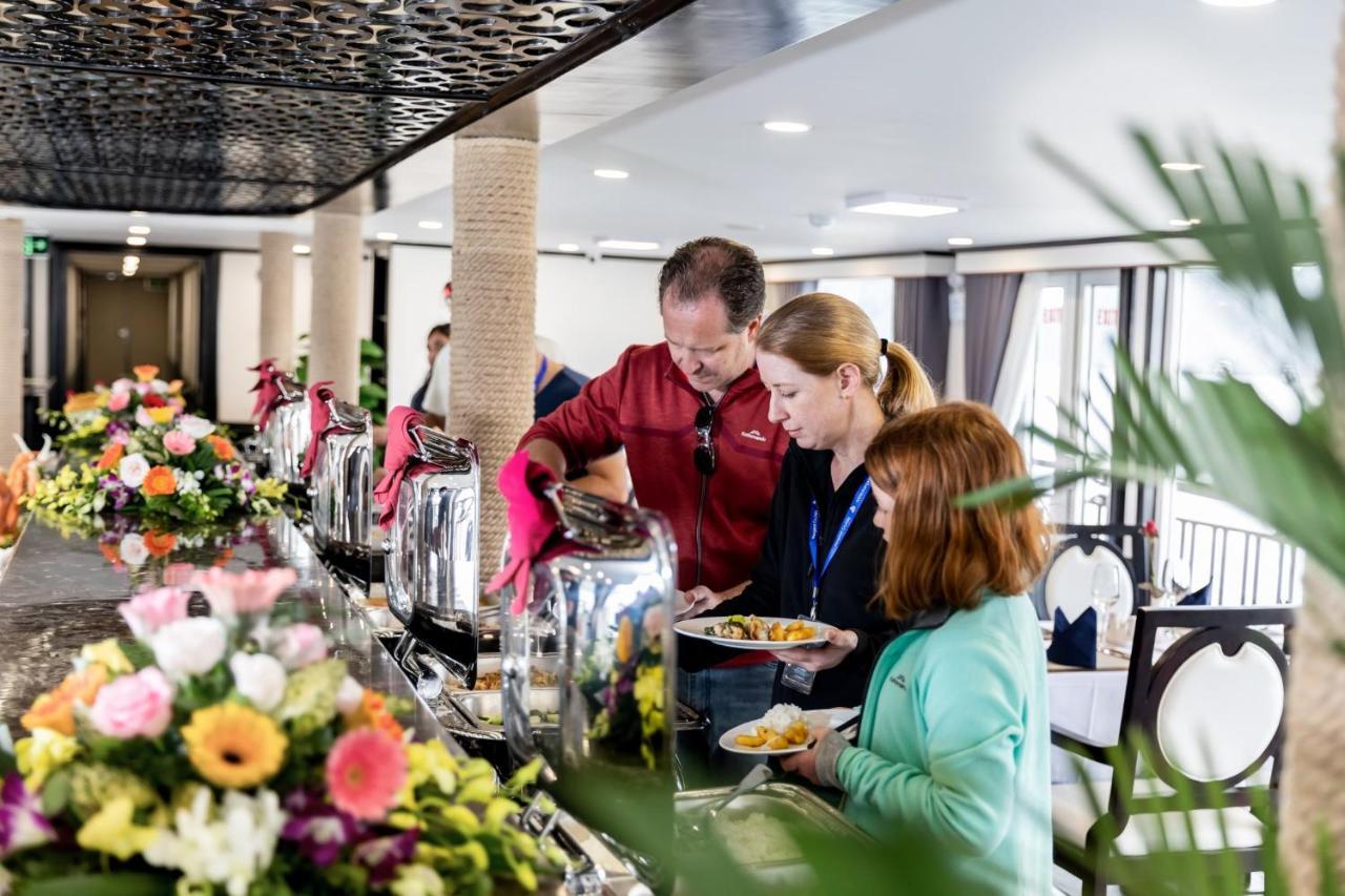 Amanda Cruise Ha Long Bay Hotel ภายนอก รูปภาพ